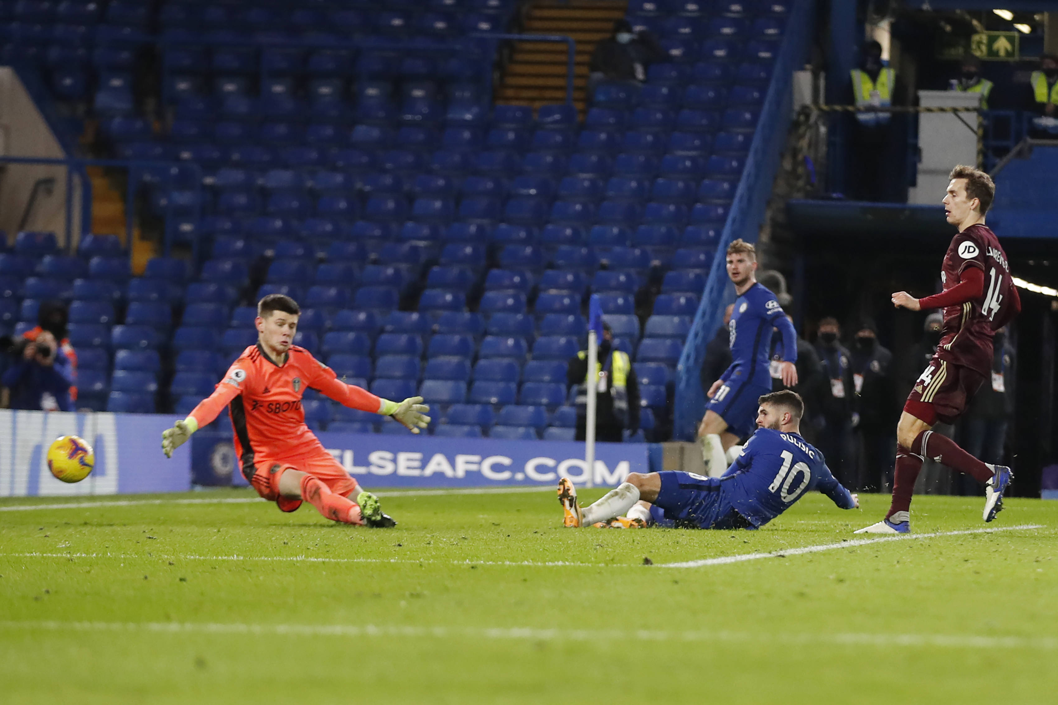 续约与出售 续约与出售